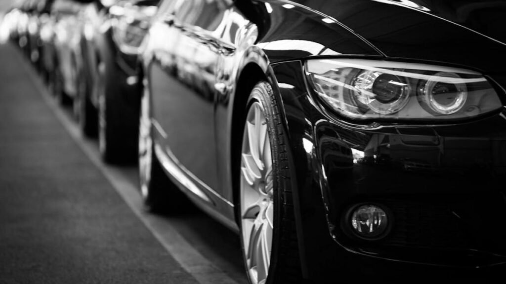 44 de persoane păcălite prin anunțuri false de vânzari auto. Prejudiciu de peste 535.000 de lei 44 de persoane păcălite prin anunțuri false de vânzari auto. Prejudiciu de peste 535.000 de lei