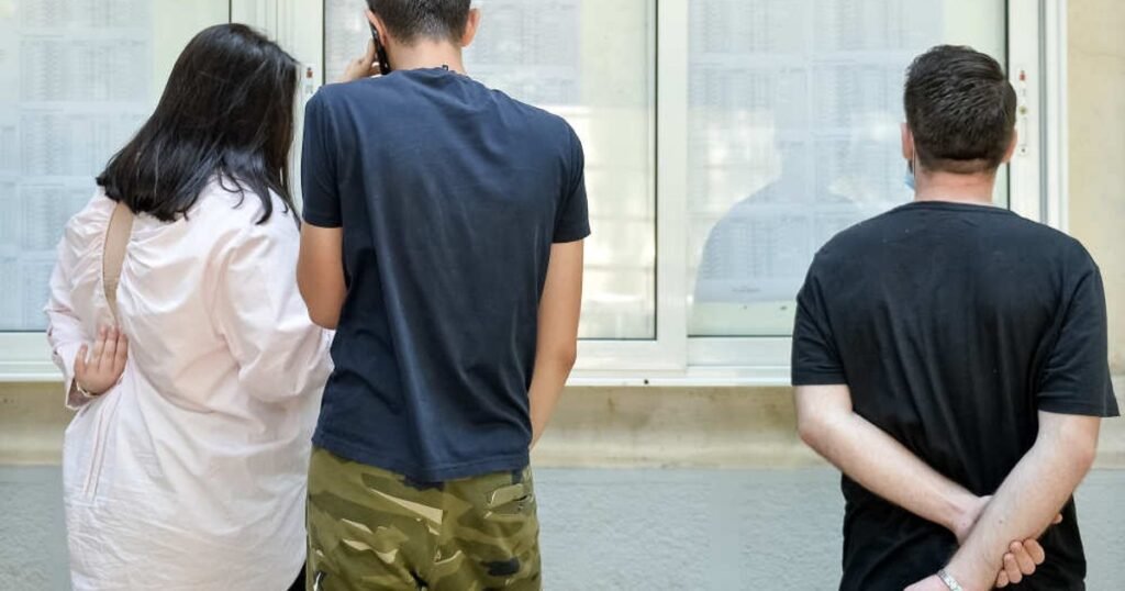 Rezultatele finale ale Bacalaureatului de toamnă 2025, publicate. Aproape 1.000 de elevi au promovat, în urma contestațiilor