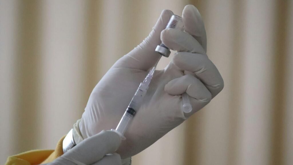 1 din 6 americani refuză sau amână vaccinarea copiilor