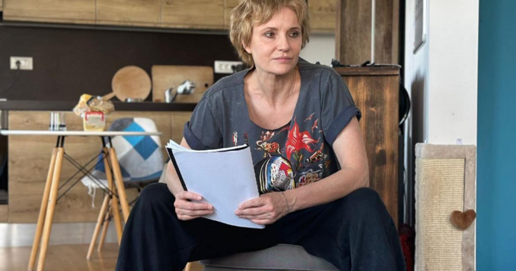 Actrița Lia Bugnar, atac dur la adresa lui Ilie Bolojan: „E mândru că jupoaie oamenii cinstiți.” Ce spune despre Nicușor Dan Actrița Lia Bugnar, atac dur la adresa lui Ilie Bolojan: „E mândru că jupoaie oamenii cinstiți.” Ce spune despre Nicușor Dan