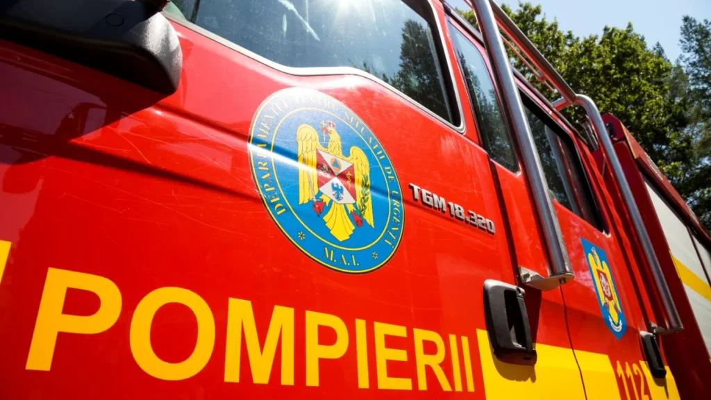 Alba: Incendiu la o fabrică de prelucrare a lemnului în Sebeș. Planul roșu, activat