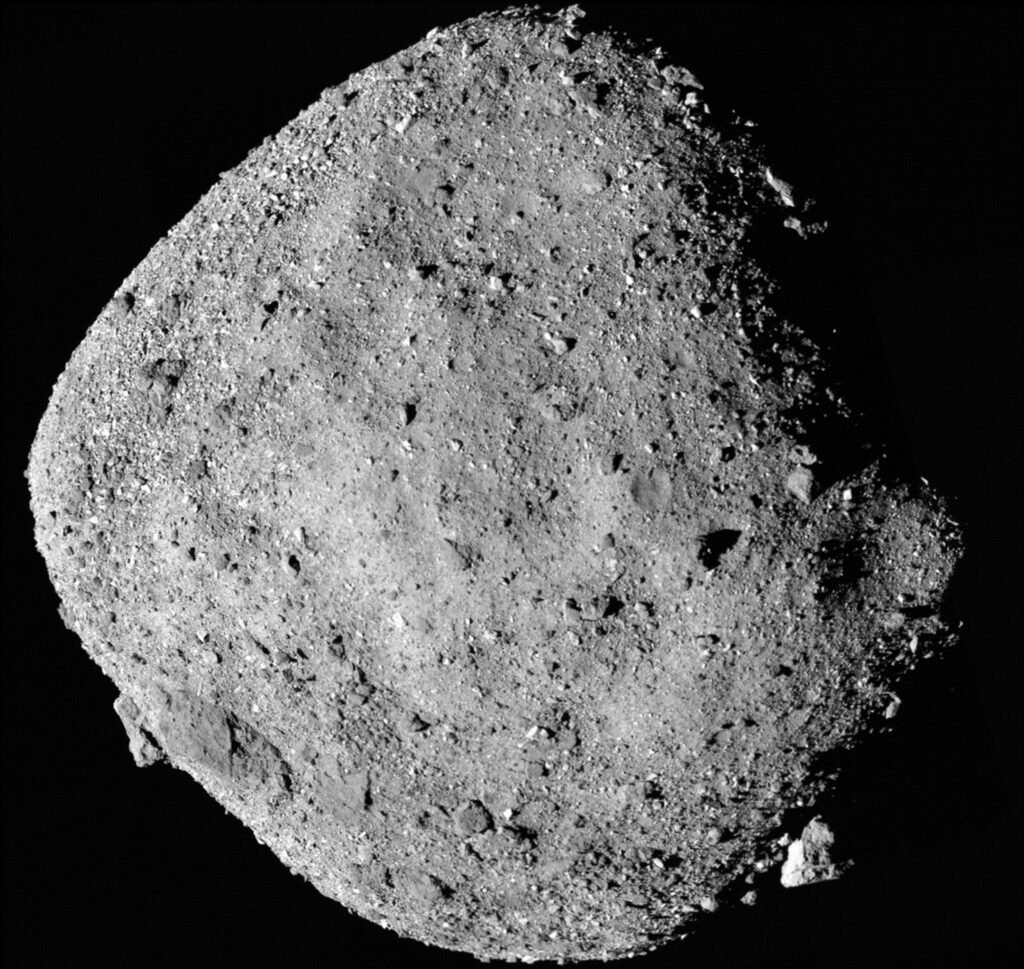 Asteroizii Bennu și Ryugu sunt înrudiți? - studiu
