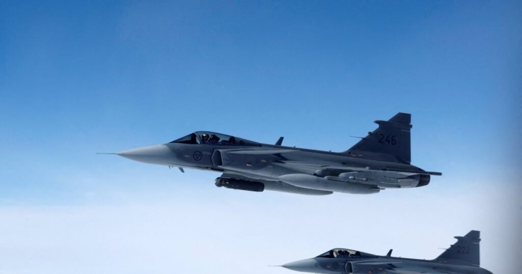 Avioane de vânătoare NATO interceptează 5 avioane rusești în apropierea Letoniei