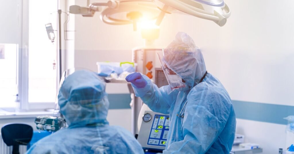 Colegiul Medicilor spune că e nevoie de o regândire a strategiei privind combatarea infecțiilor nosocomiale: „Cosmetizările nu rezolvă problema” Colegiul Medicilor spune că e nevoie de o regândire a strategiei privind combatarea infecțiilor nosocomiale: „Cosmetizările nu rezolvă problema”