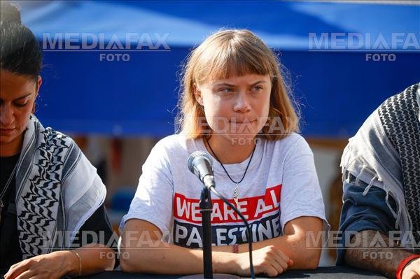 Flotila din Gaza susține că una dintre ambarcațiunile sale a fost „lovită”. Greta Thunberg participă la misiunea umanitară Flotila din Gaza susține că una dintre ambarcațiunile sale a fost „lovită”. Greta Thunberg participă la misiunea umanitară
