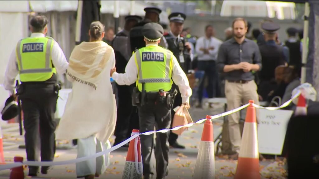 Poliția britanică a reținut peste 400 de manifestanți la un marș pro-Palestina (Video)