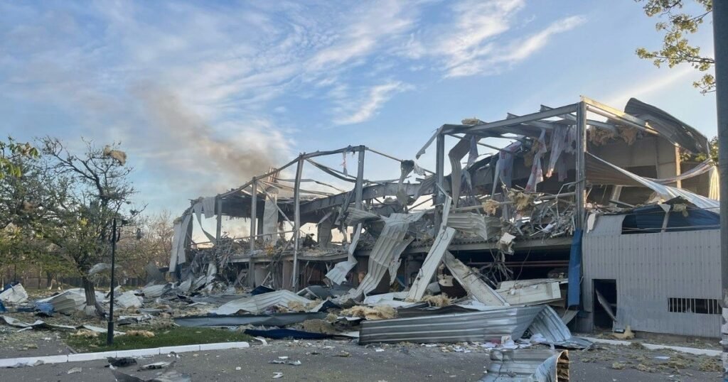 Un nou atac ucrainean împotriva unei rafinării din Rusia. Atacuri rusești cu peste 150 de drone asupra Ucrainei