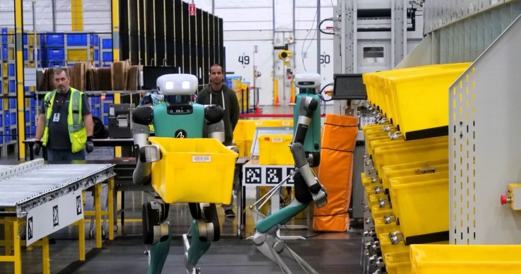 Amazon va înlocui 600.000 de angajați americani cu roboți, pe fondul crizei din industria tehnologică Amazon va înlocui 600.000 de angajați americani cu roboți, pe fondul crizei din industria tehnologică