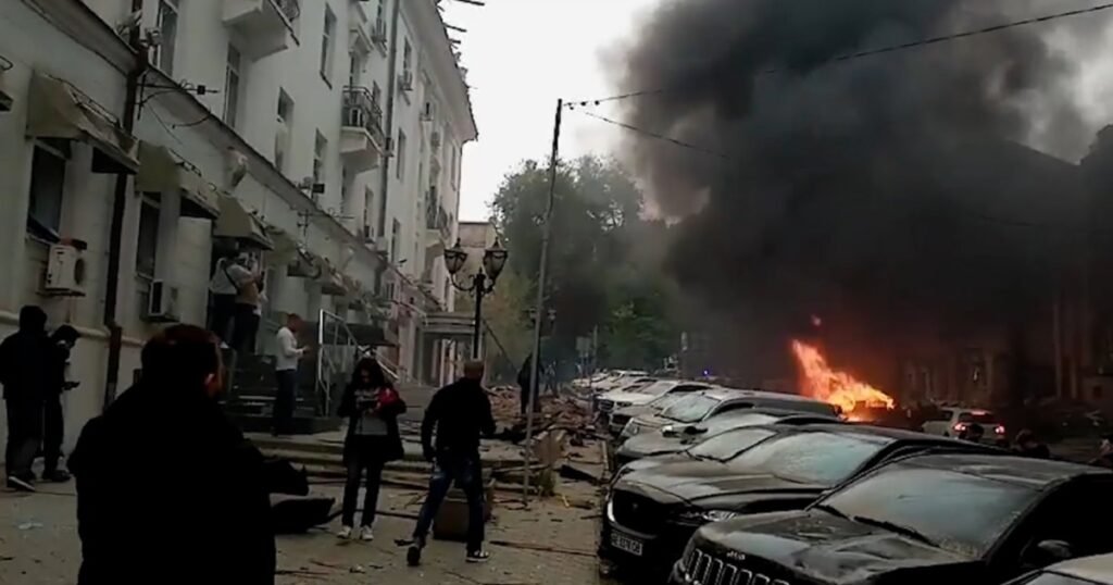 Atac terifiant cu drone, în plină zi, asupra orașului Dnipro