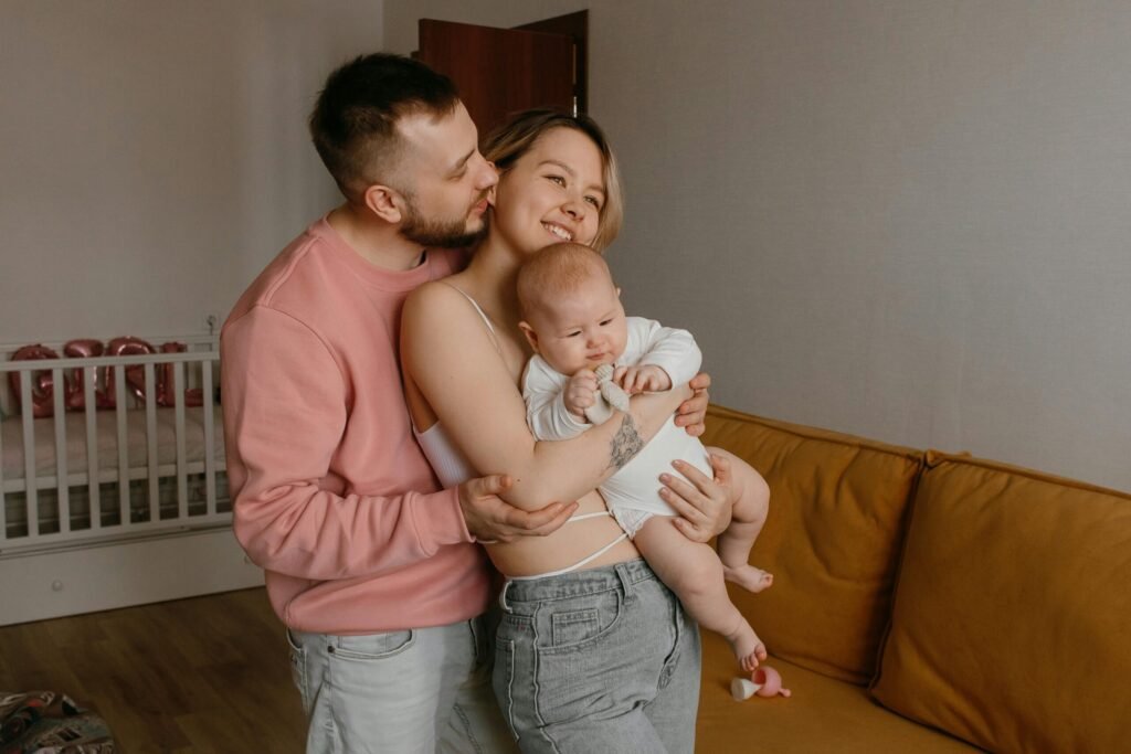 De ce e bine să faci copii cât ești tânăr. Bolile pe care le poți transmite urmașilor la vârste înaintate