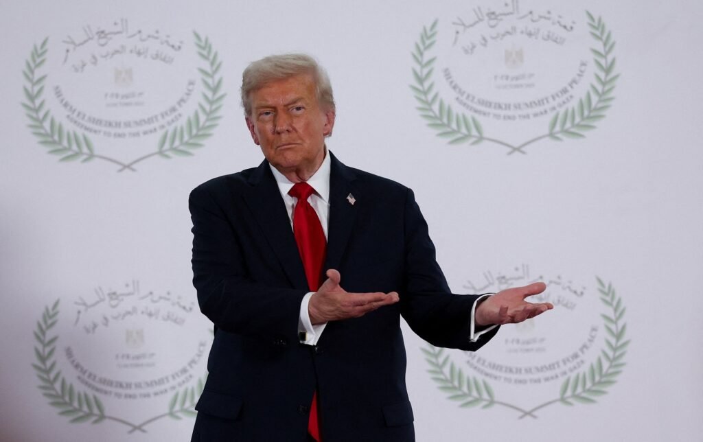 E greșit să-l compari pe Trump cu Kissinger. Mai degrabă cu Taylor Swift