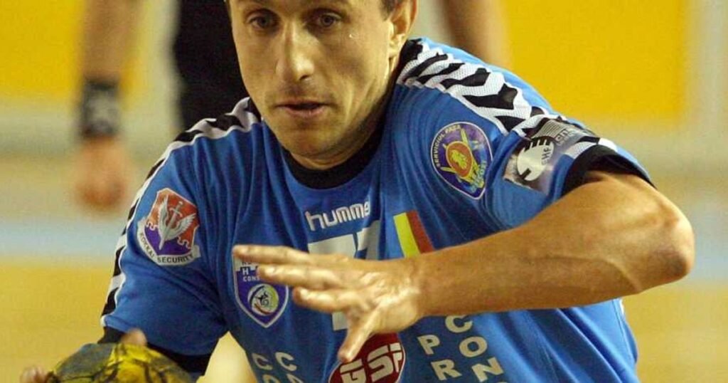 Naționala masculină de handbal a României are un selecționer scandalagiu. Federația l-a suspendat, după ce a sărit la bătaie