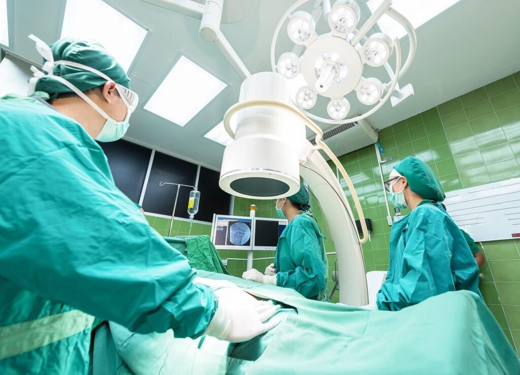 Nereguli grave la clinica privată din Constanța unde a murit o tânără mamă. Rogobete: Avize emise „din pix”, proceduri ignorate și decizii dictate de profit Nereguli grave la clinica privată din Constanța unde a murit o tânără mamă. Rogobete: Avize emise „din pix”, proceduri ignorate și decizii dictate de profit