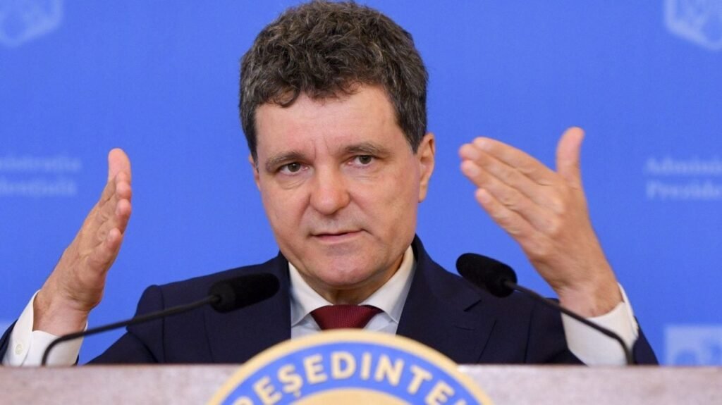 Nicușor Dan, încă 22 de pensionari speciali dintr-un foc. Cine sunt magistrații care părăsesc sistemul juridic Reacția lui Nicușor Dan după ce CCR a respins legea pensiilor magistraților pe care Ilie Bolojan și-a asumat răspunderea