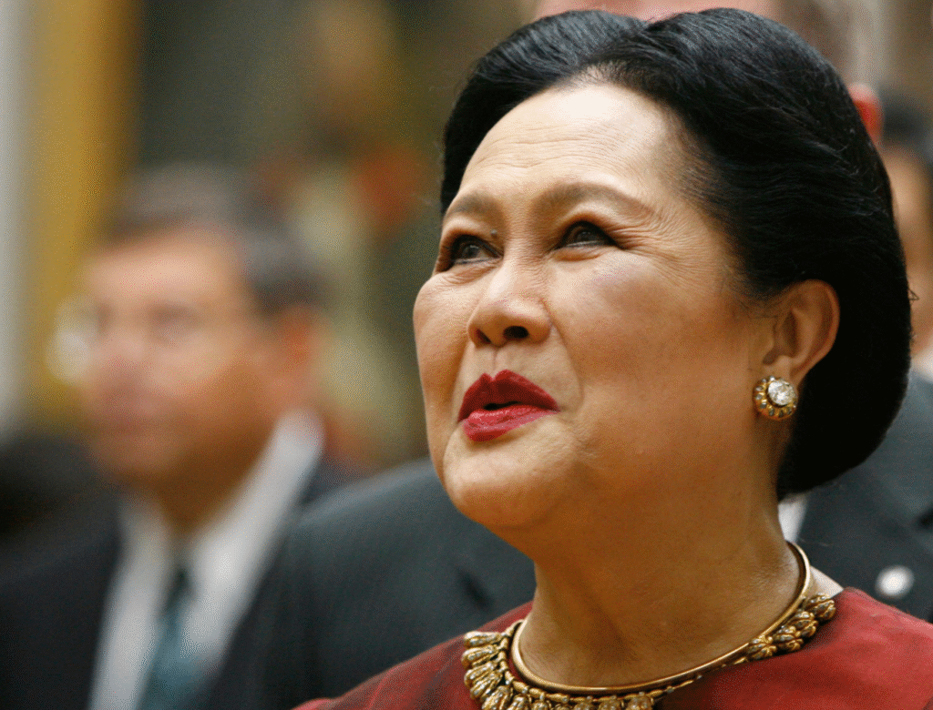 Regina Mamă a Thailandei, Sirikit, a murit la vârsta de 93 de ani