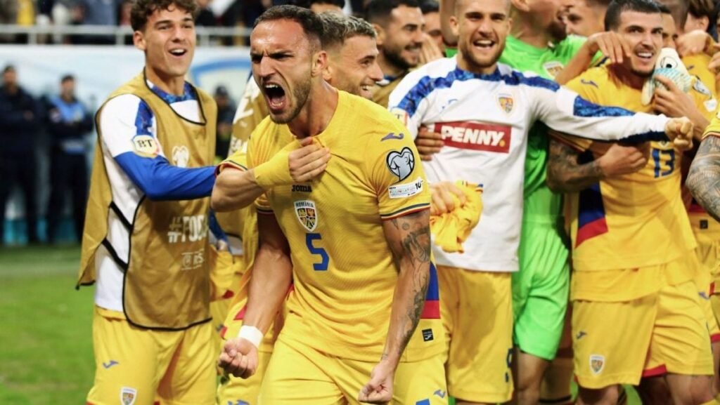 Echipa României, bucuroasă pe teren, după meciul câștigat cu 1-0 în fața Austriei, pe Arena Națională, București, 12 octombrie 2025