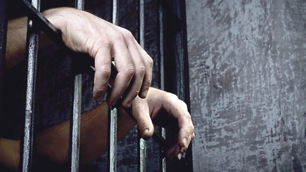 Românul Stanislav Carpiuc și doi ucraineni, acuzați de atacuri incendiare la Londra, inclusiv asupra mașinii premierului Keir Starmer