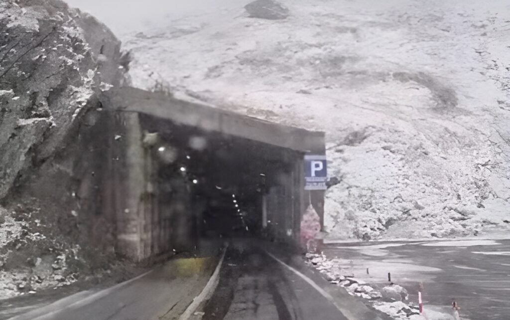 Transfăgărășanul și Transalpina rămân închise în weekend