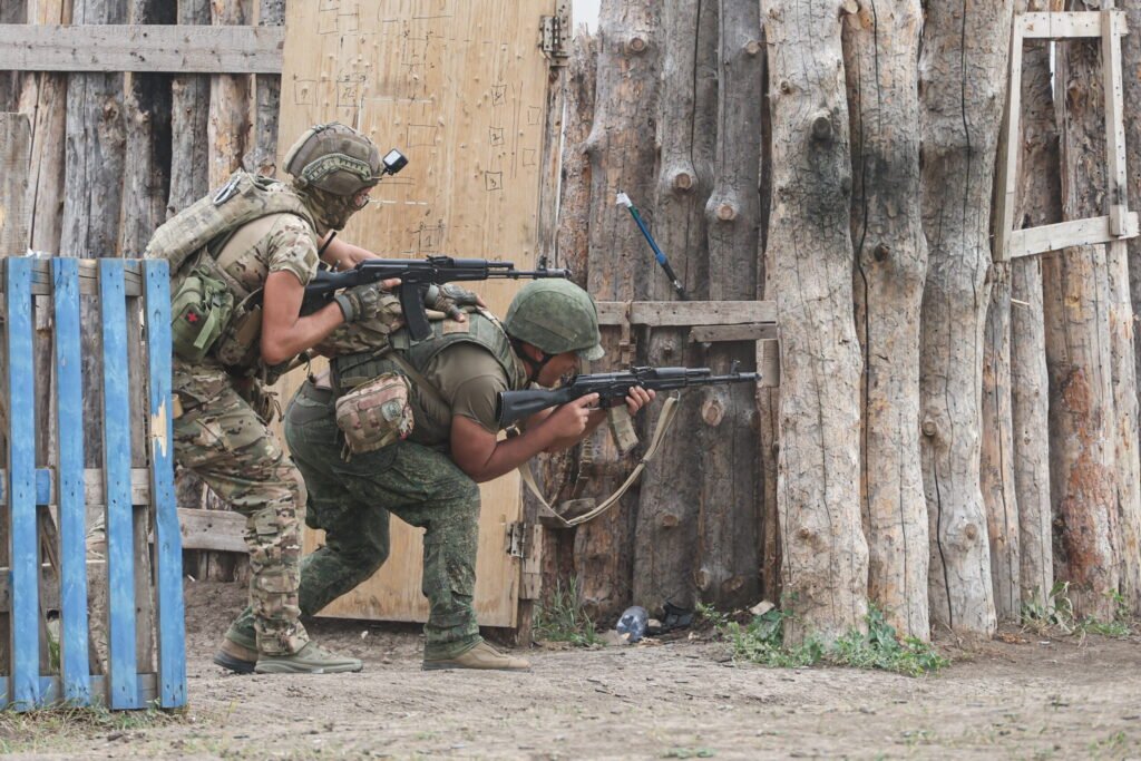 Un comandant rus a ordonat trupelor să tragă asupra civililor din apropierea orașului Povrovsk