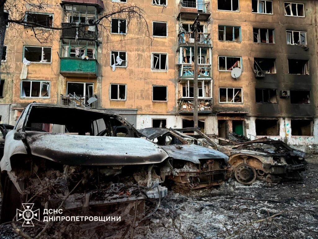 Ziua 1334 Atacuri cu victime în Ucraina, incendiu la o rafinărie de gaz din Rusia. Scad veniturile Moscovei din vânzările de petrol și gaze