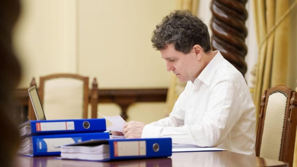 cum vrea să blocheze jurnaliștii? Pretinde că luptă împotriva dezinformării Nicușor Dan