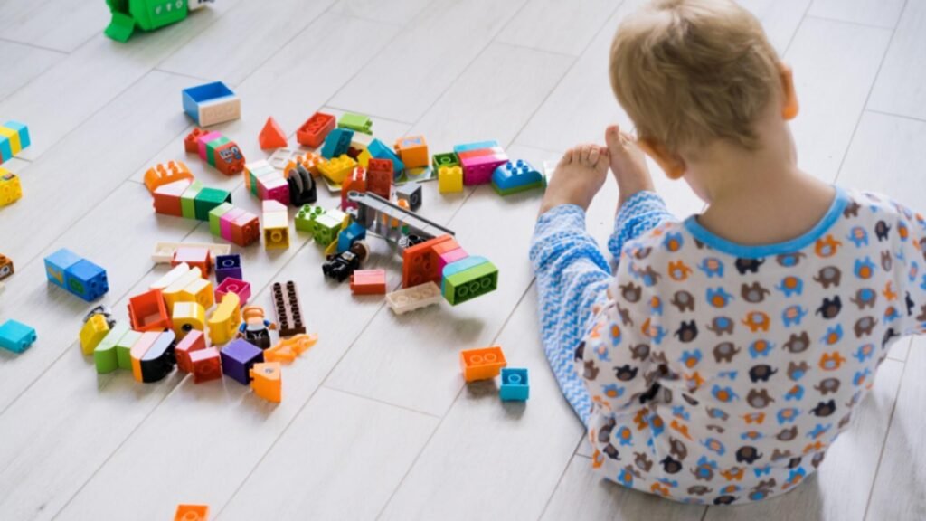 Un copil a fost înjunghiat de un alt minor, pentru o simplă  jucărie