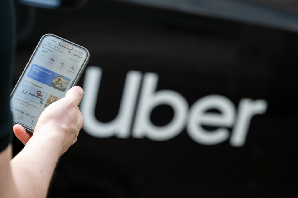Uber pierde primul proces legat de un abuz sexual comis de un șofer al companiei Uber pierde primul proces legat de un abuz sexual comis de un șofer al companiei