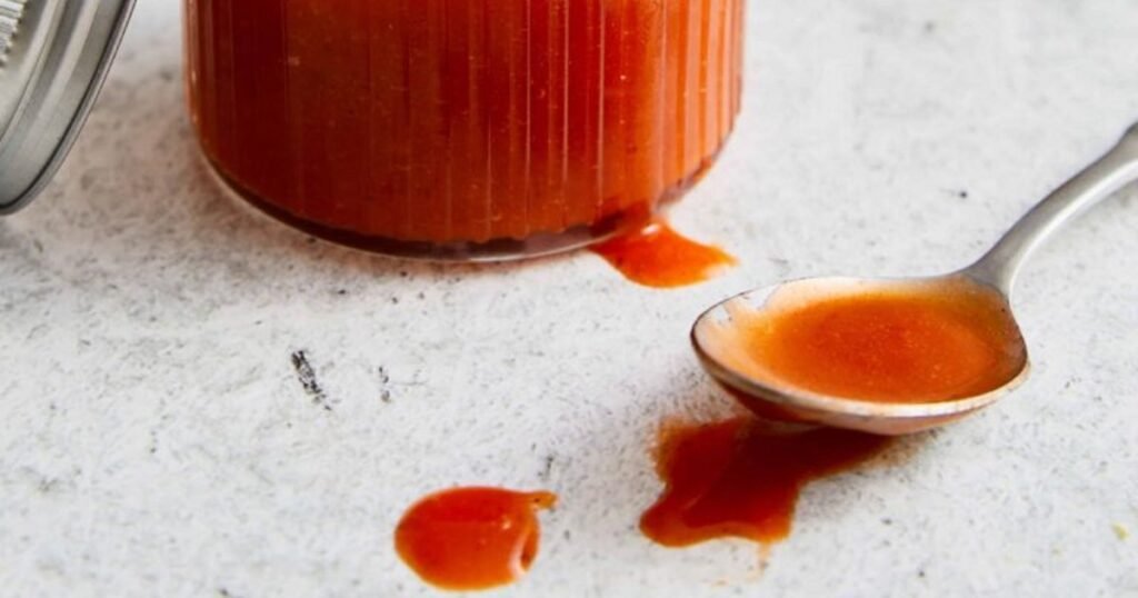 Trei sosuri demențiale, dar puțin cunoscute în România. Pot fi gătite ușor acasă și transformă mâncărurile într-un festival gustativ Trei sosuri demențiale, dar puțin cunoscute în România. Pot fi gătite ușor acasă și transformă mâncărurile într-un festival gustativ