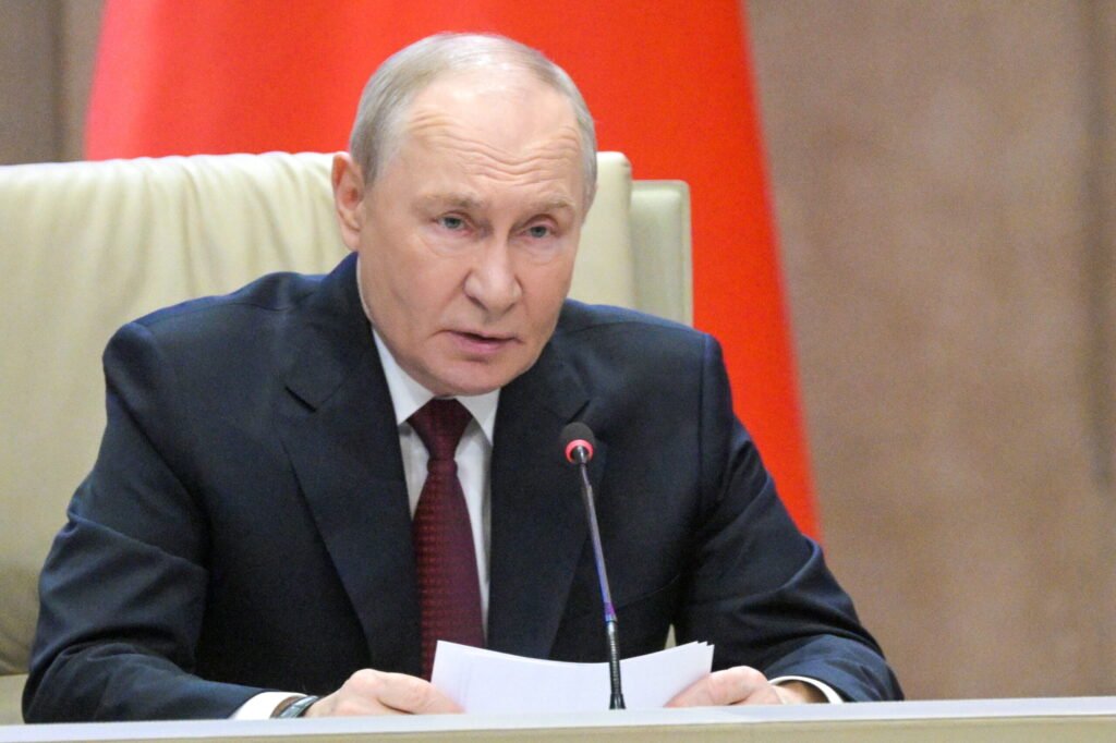 Putin anunță armistițiu de Paștele Ortodox în Ucraina; Kievul propusese anterior o pauză a luptelor Putin anunță armistițiu de Paștele Ortodox în Ucraina; Kievul propusese anterior o pauză a luptelor