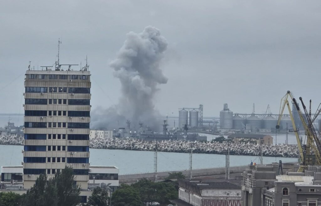Ambasada Rusiei acuză Ucraina după explozia dronei maritime din Portul Constanța Ambasada Rusiei acuză Ucraina după explozia dronei maritime din Portul Constanța